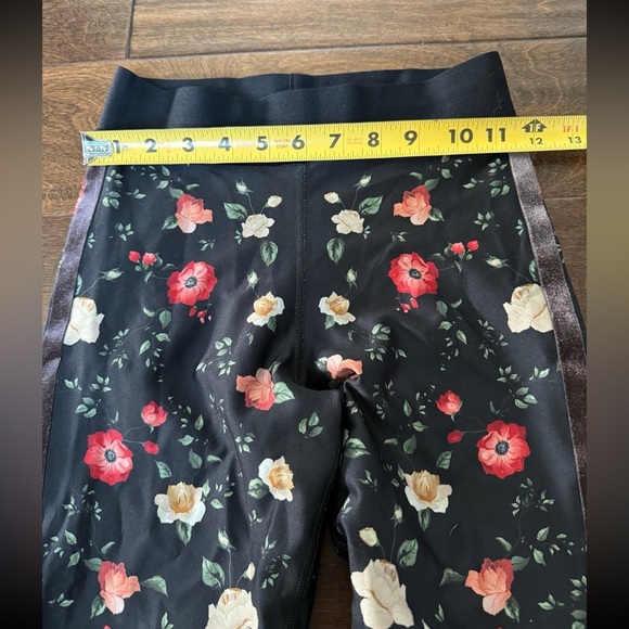 Ultracor leggings size small - Picture 7 of 7